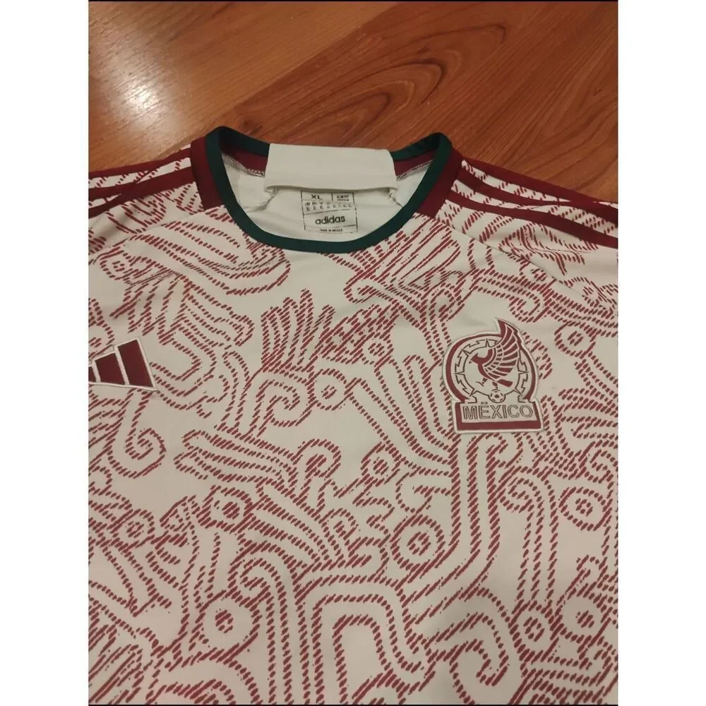 adidas Men Sex Cream & Maroon Graphic Soccer Jersey